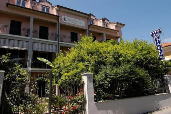 Hotel Baia Blu Alassio Exteriér fotografie